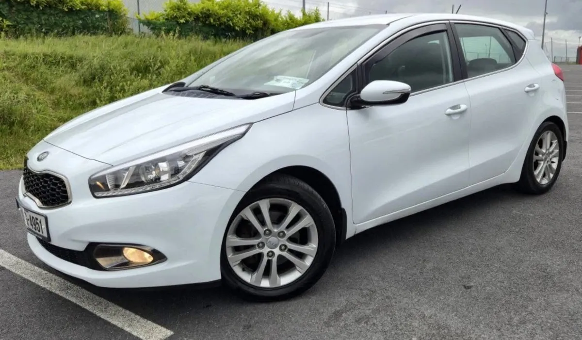 Kia Ceed 2013 - Image 2