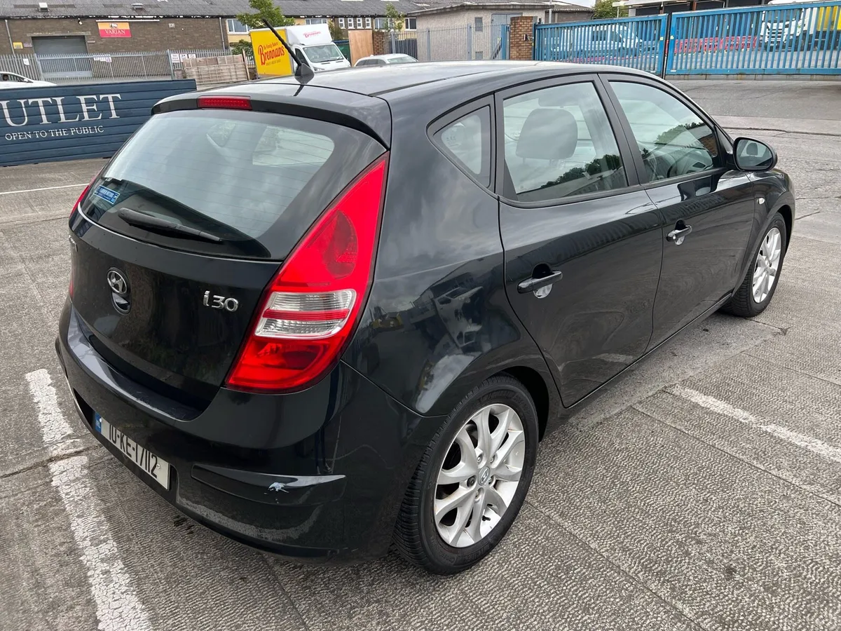 2010 Hyundai i30 1.4 Full Hyundai History - Image 2