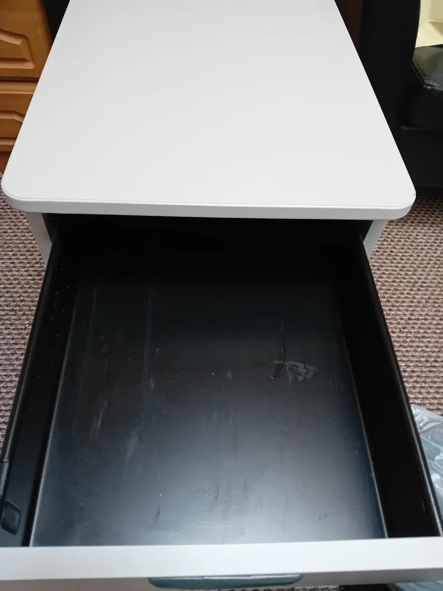 Filing cabinet - Image 3