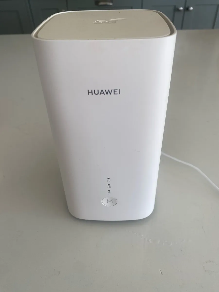 Huawei 5G CPE Pro 2 - Image 1