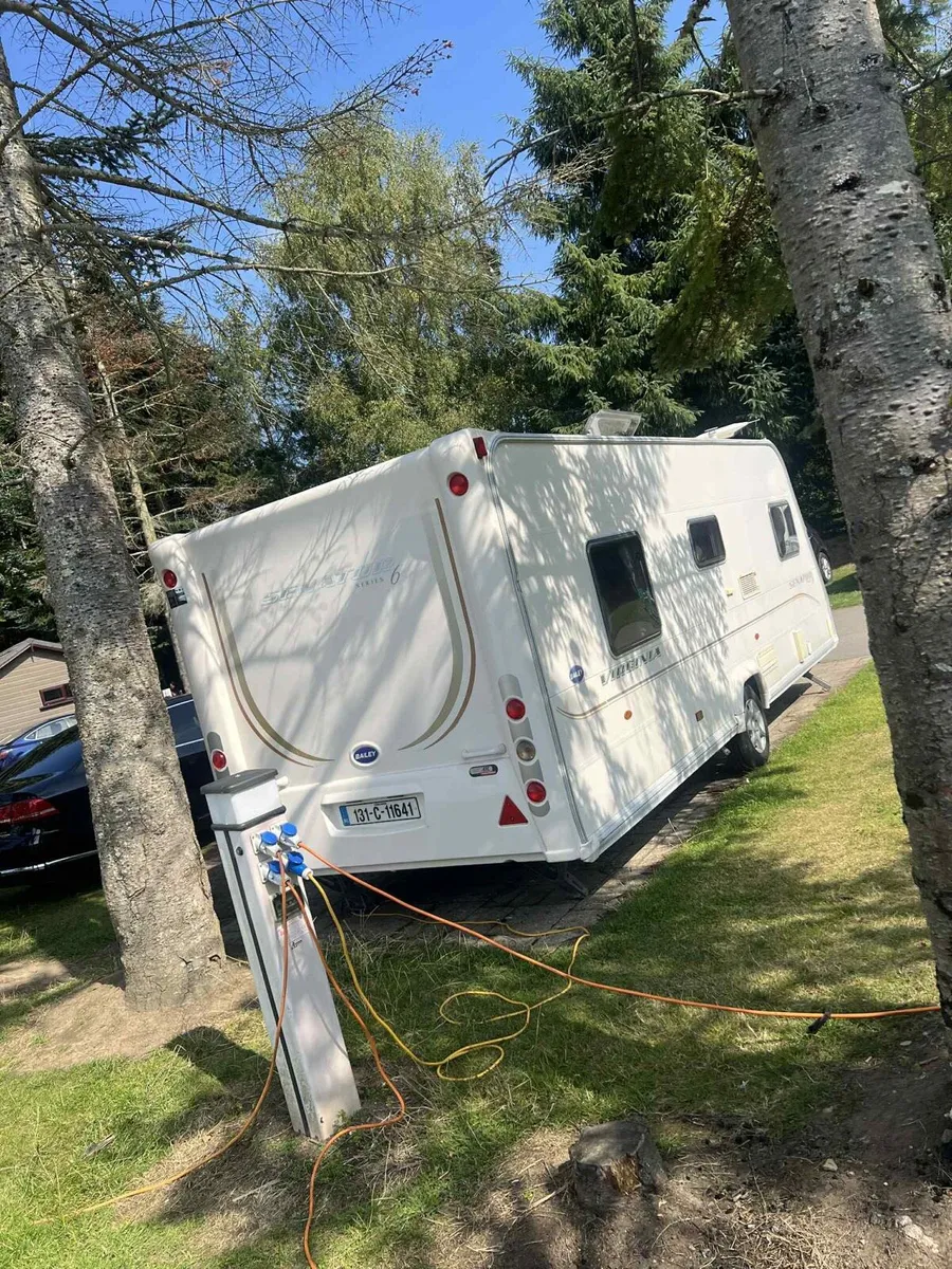 Caravan - Image 3