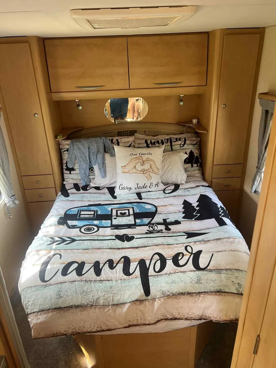 Caravan - Image 4