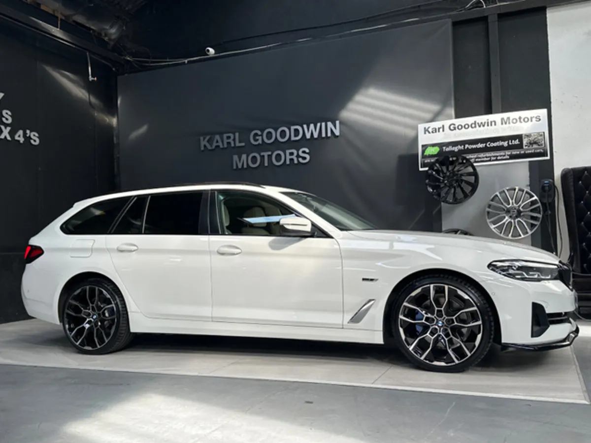 530 E-HYBRID TOURING EDITION - Image 4