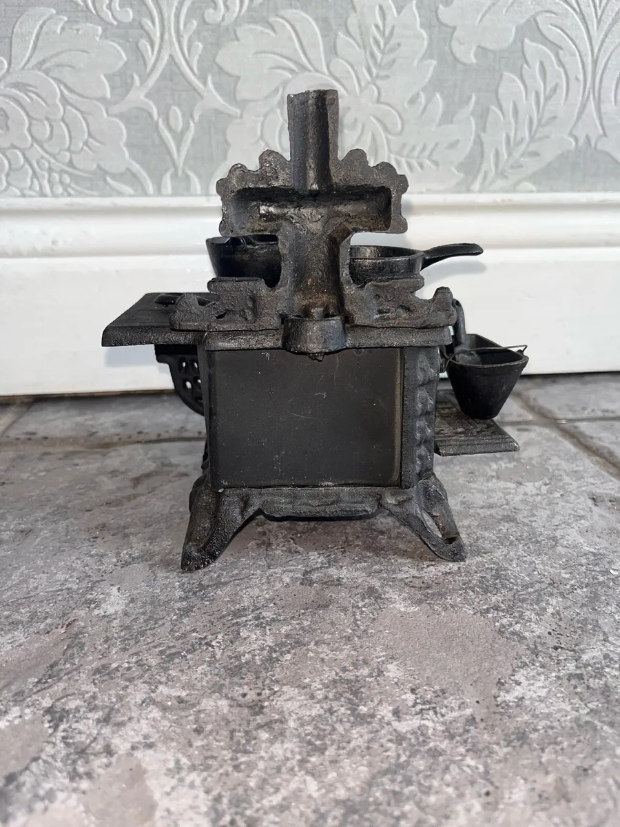 Miniature antique stove - Image 4