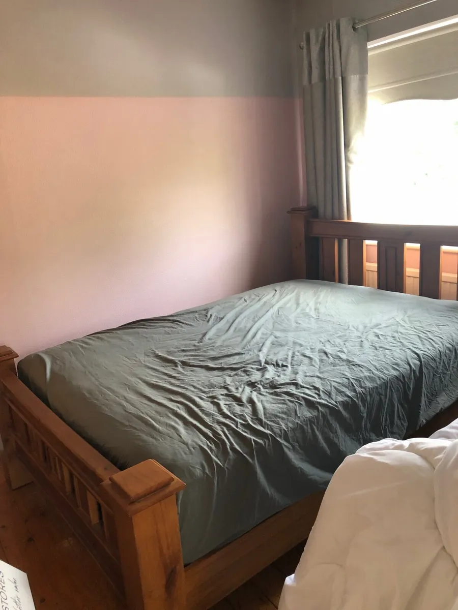 Bedroom furniture - Image 2