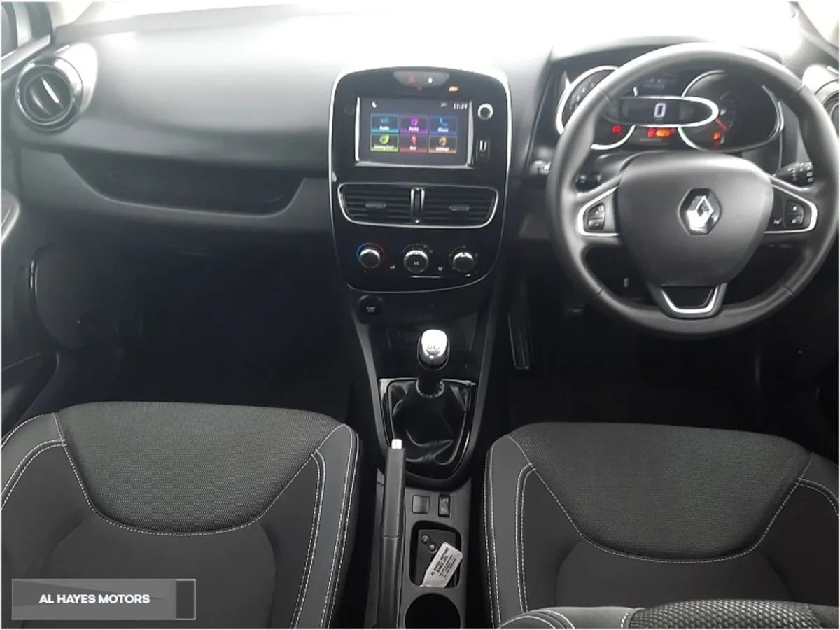 Renault Clio  sports Pack tiny Mileage 1.2 16V 75 - Image 2