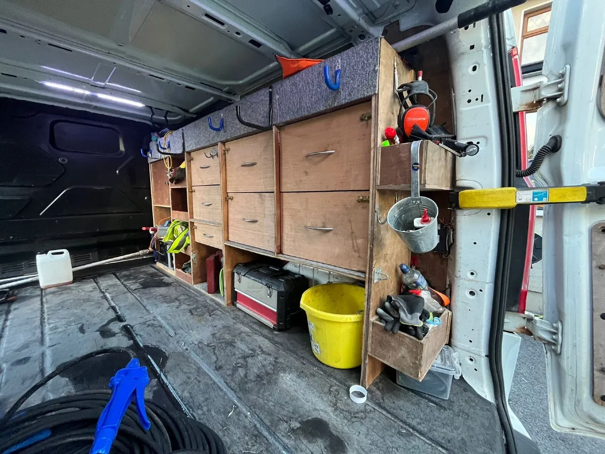 Ford Transit Custom - Image 3