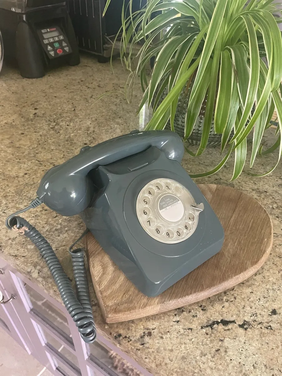 Retro grey phone - Image 2