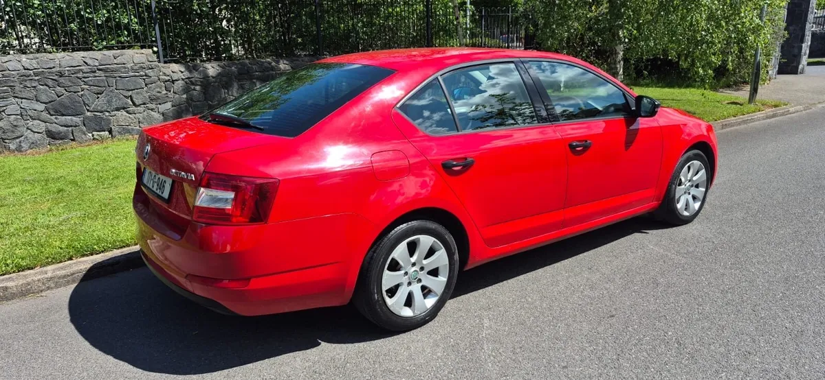 17 Skoda Octavia 1.6 TDI NCTd 01/27 - Image 3