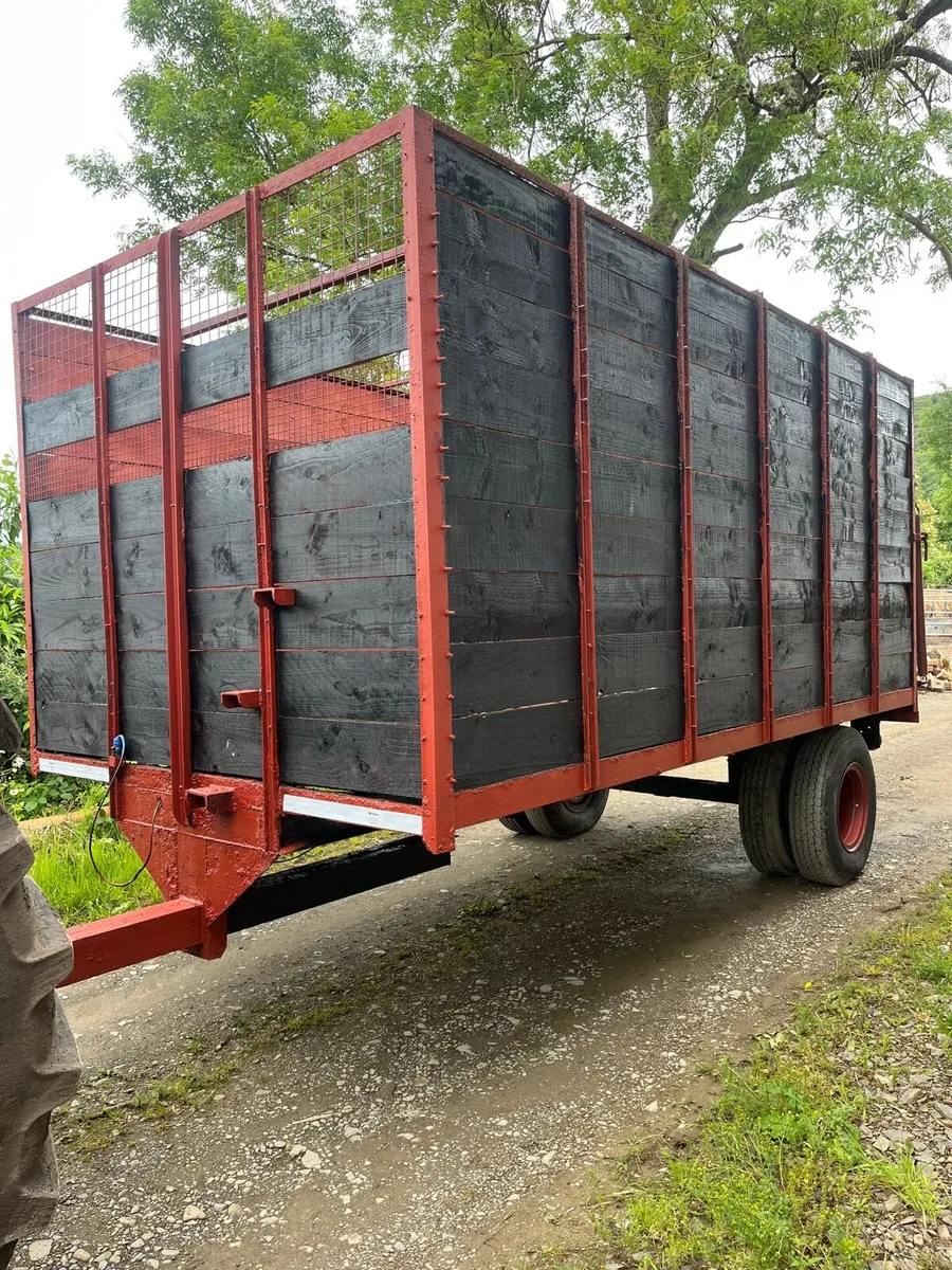 Cattle trailer - Image 1