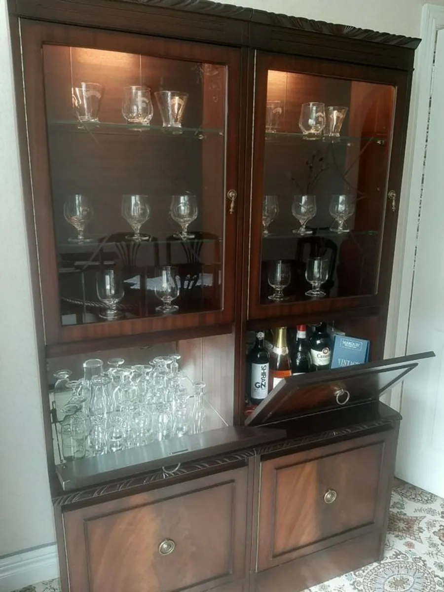 Dining display and drinks cabinets - Image 1