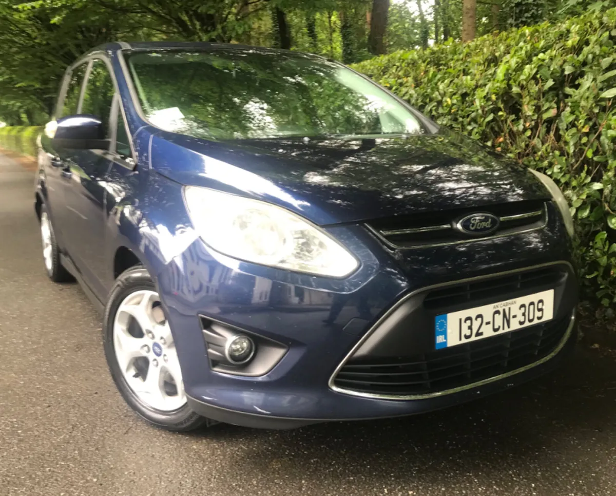 Ford Grand C-Max  7 Seats 1.6 TDCI ZETEC - Image 2