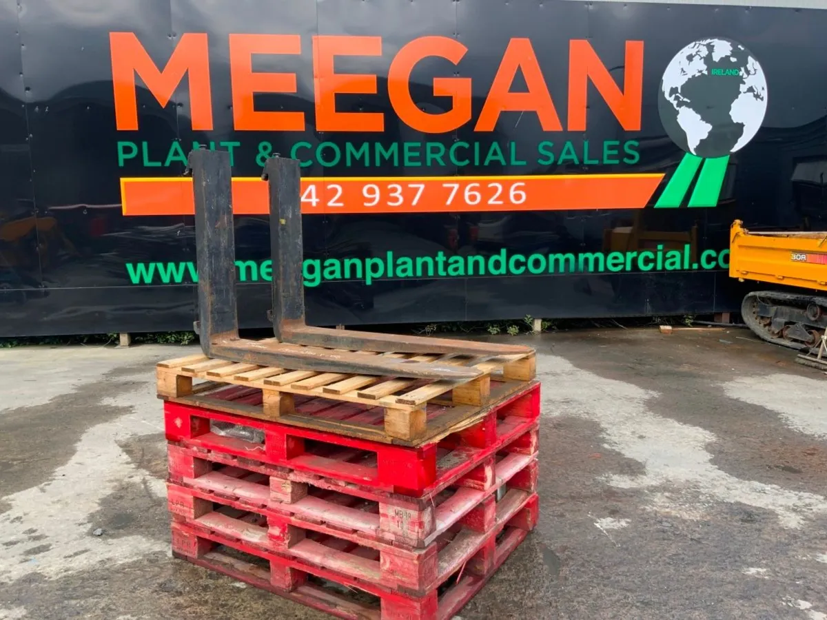 1200mm x 800mm CLASS 4 FORKS......5/7 TONNE. - Image 1