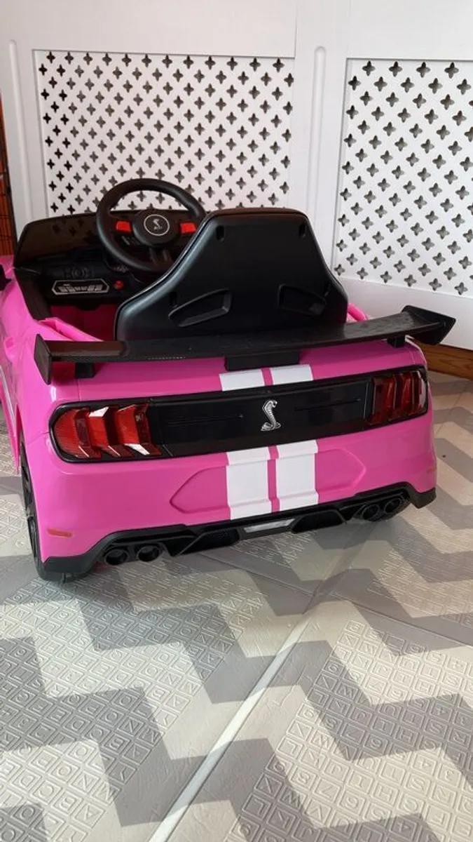 PINK Ford Mustang Kids Car 12V + SPARE BATTERY - Image 3