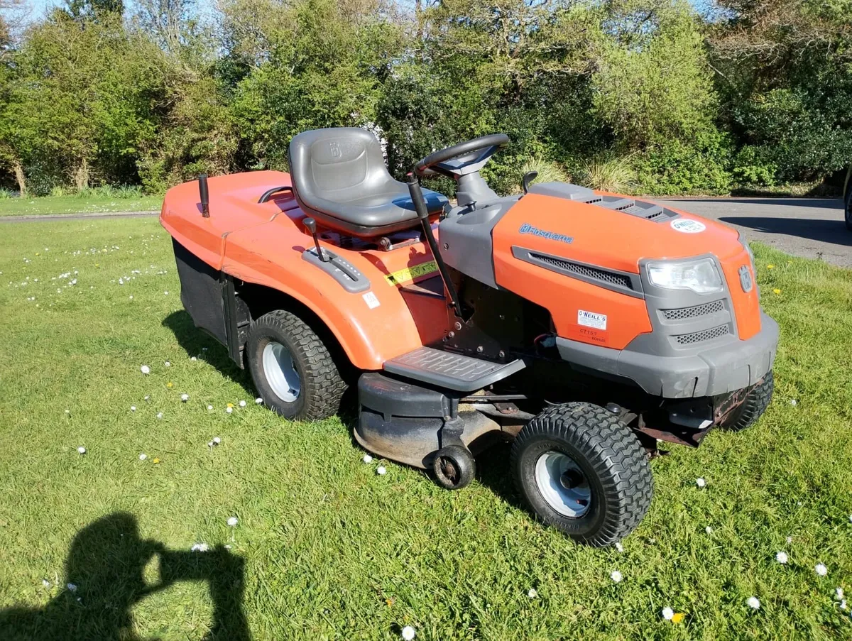 Husquvarna ride on lawnmower - Image 1