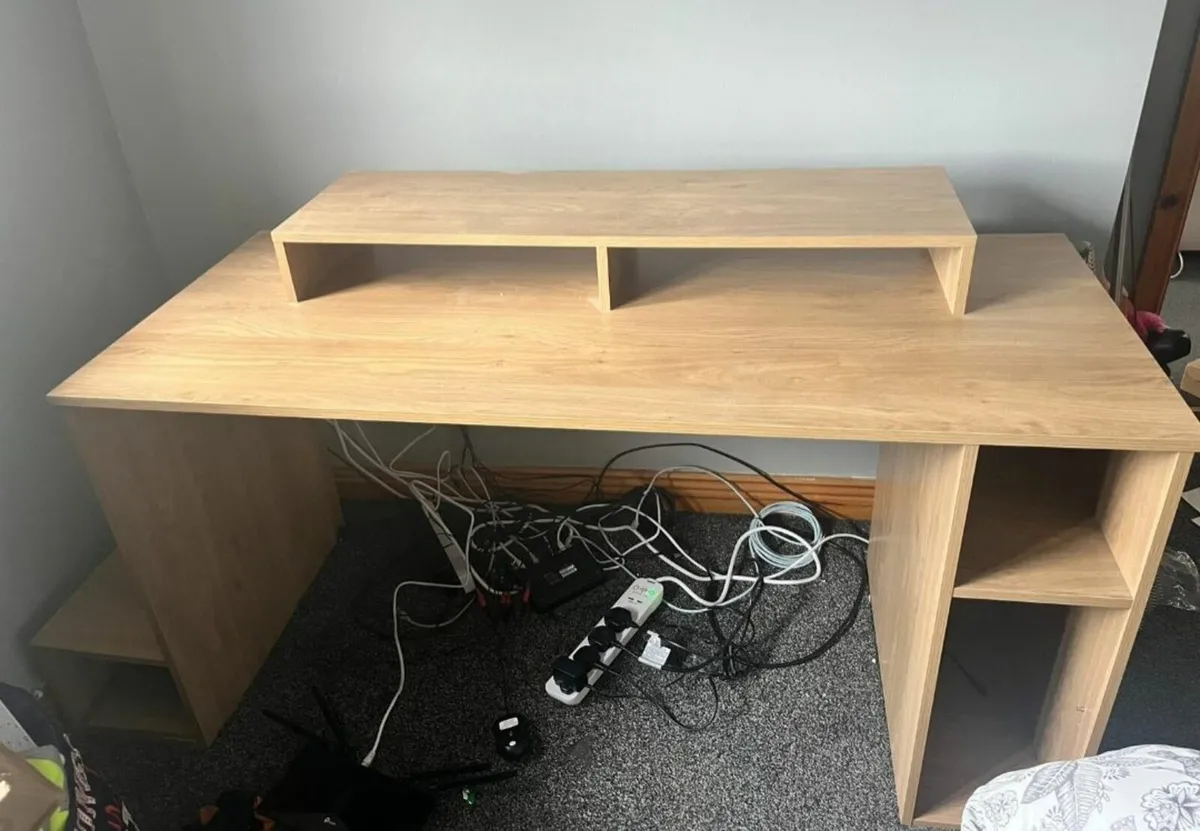 Desk - Image 1