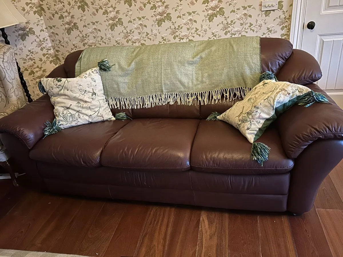 3-piece leather sofa & recliner suite - Image 1
