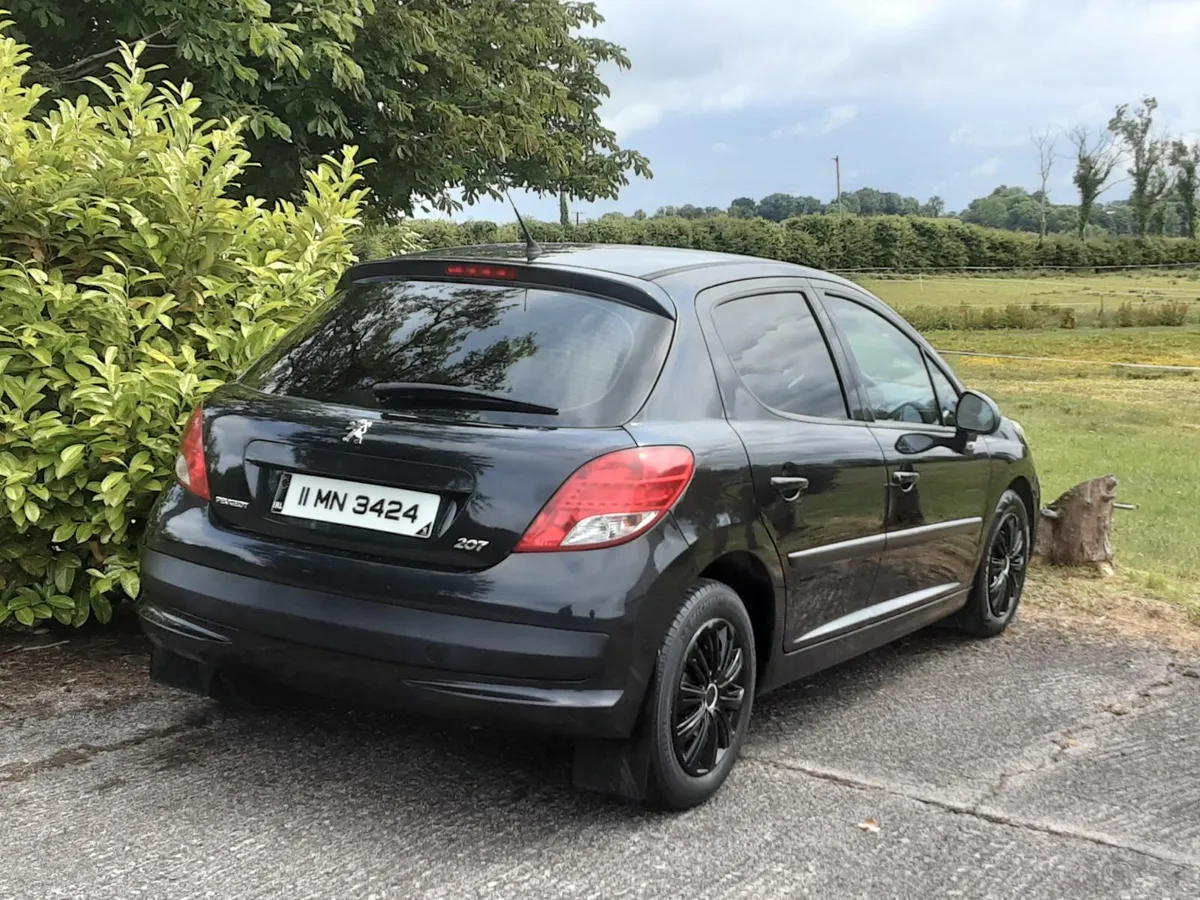 Peugeot 207 2011 - Image 1