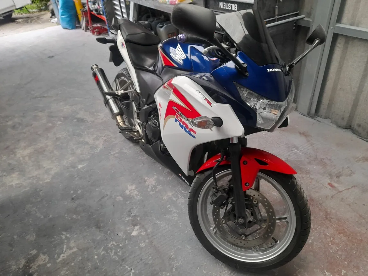 Honda cbr 250 ///Suzuki gsxr. - Image 1