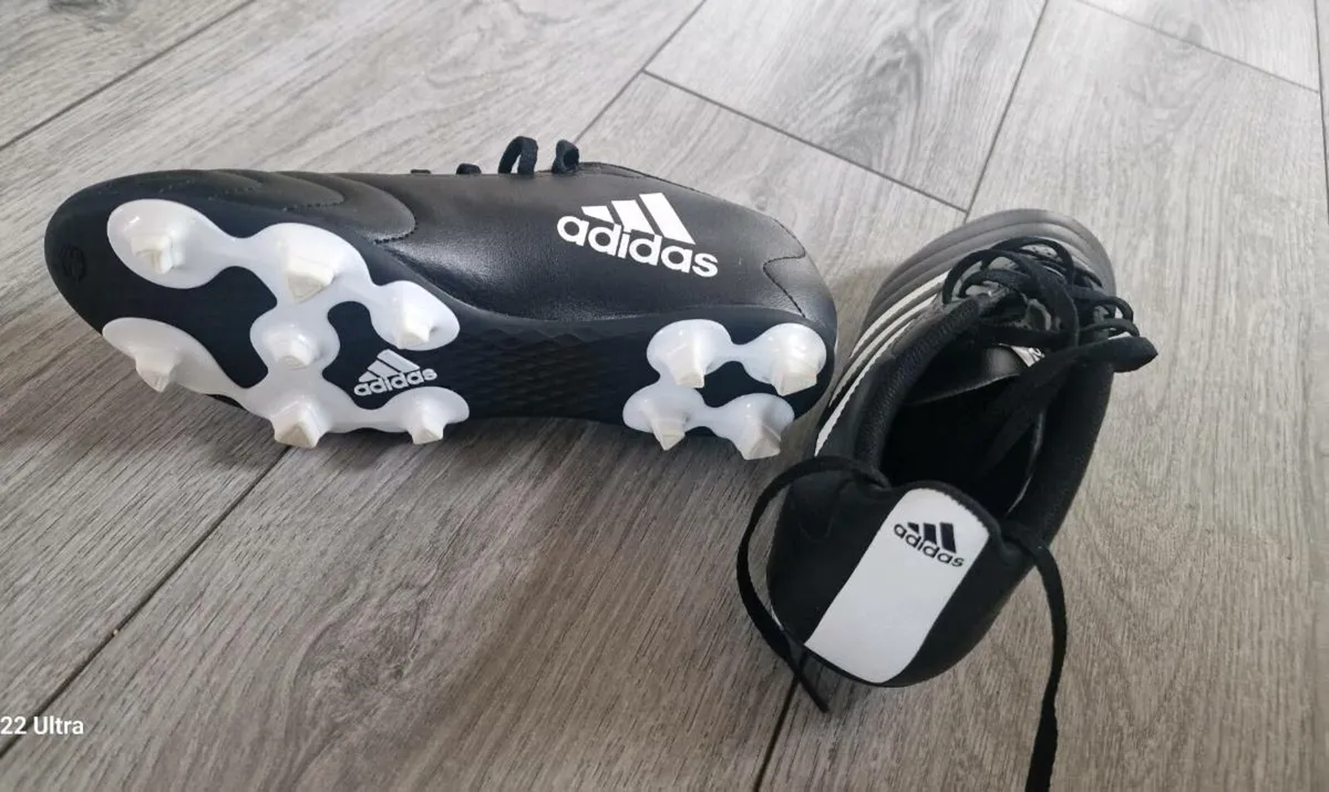 Football boots - Image 2