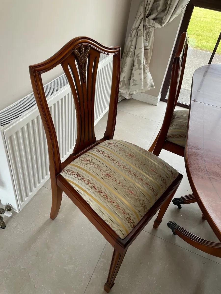 Dining room furniture - Image 4