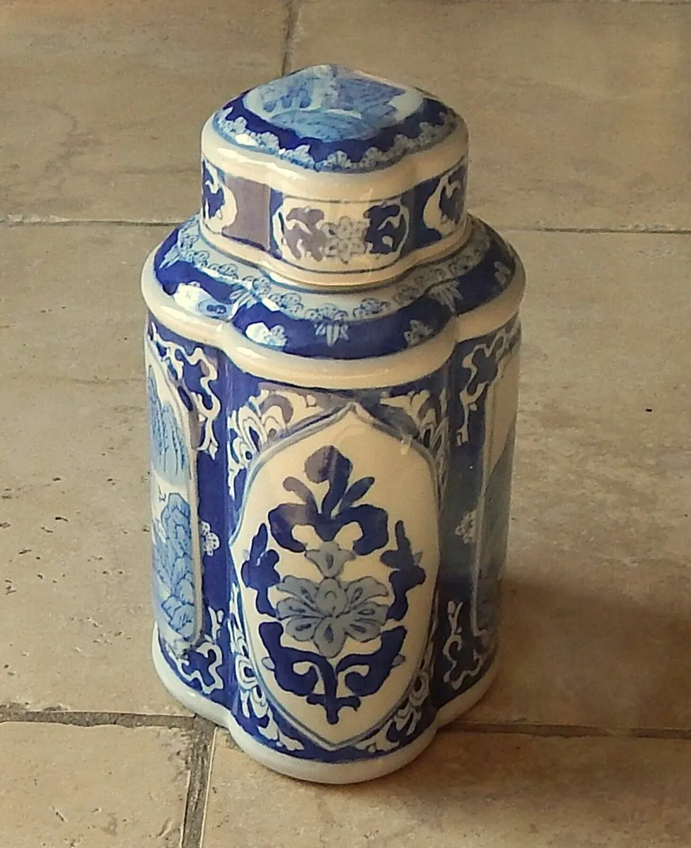 Vintage Oriental Hand Painted Ceramic Tea Caddy - Image 2