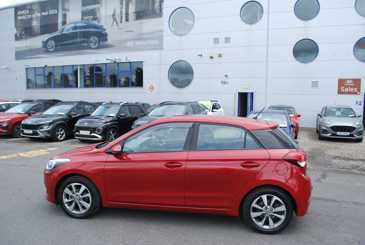 Hyundai i20 2018 - Image 2