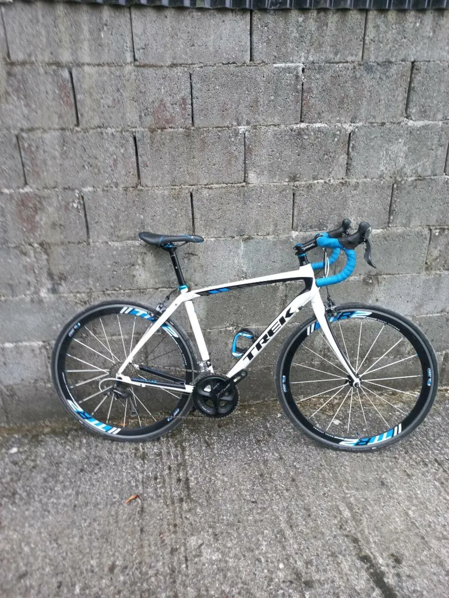 Trek Domane 2.3 Road Bike - Image 1