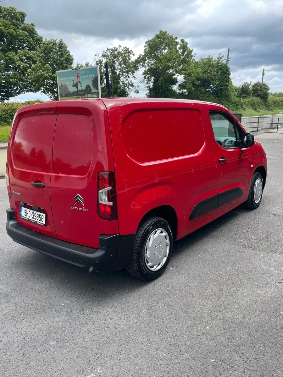 2019 Citroen berlingo enterpirze 3 seats Doe 8/25 - Image 4