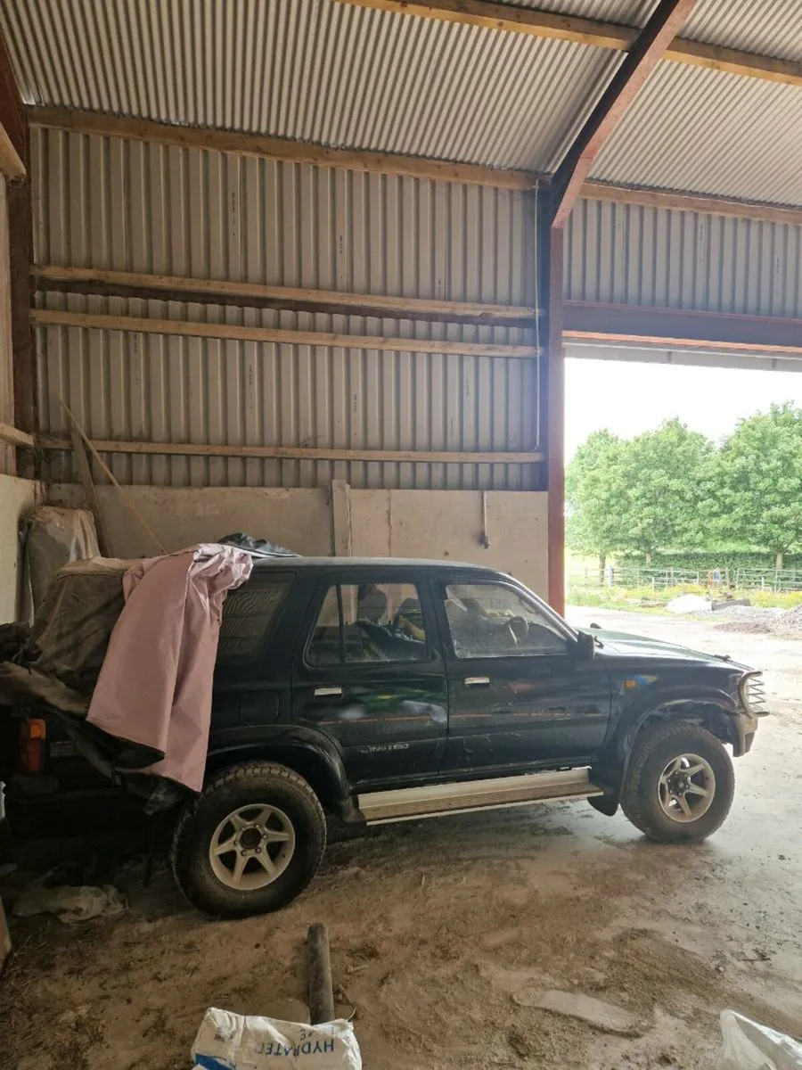 Hilux surf - Image 1