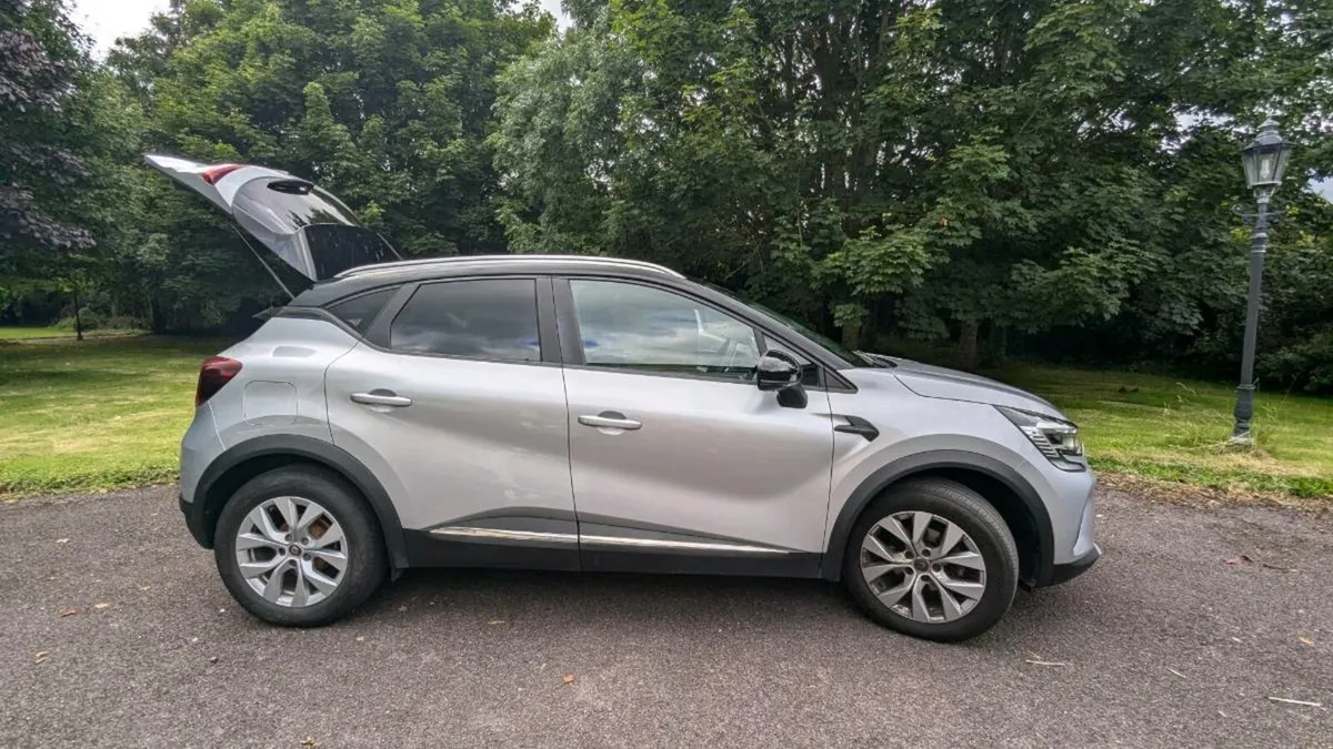 Renault Captur Ionic 1.3 LOW MILAGE - Image 1