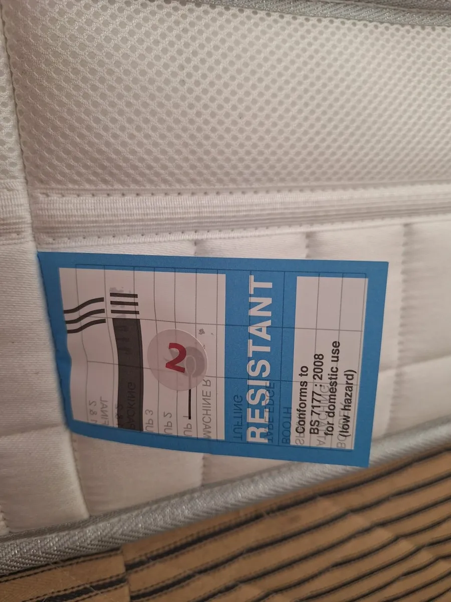 Top Quality Mattress – Paid €1,571 – Must Sell - Image 4