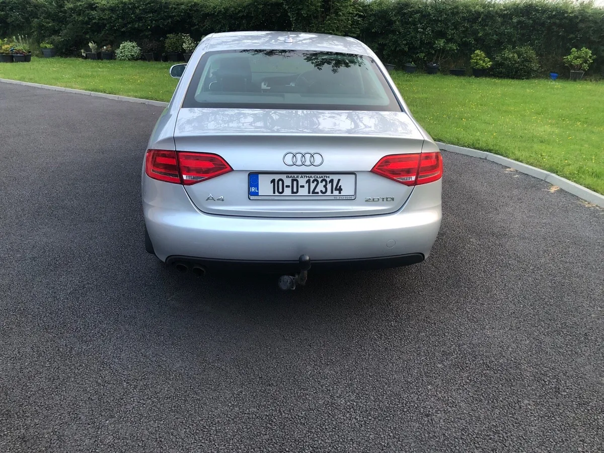 Audi A4 - Image 2