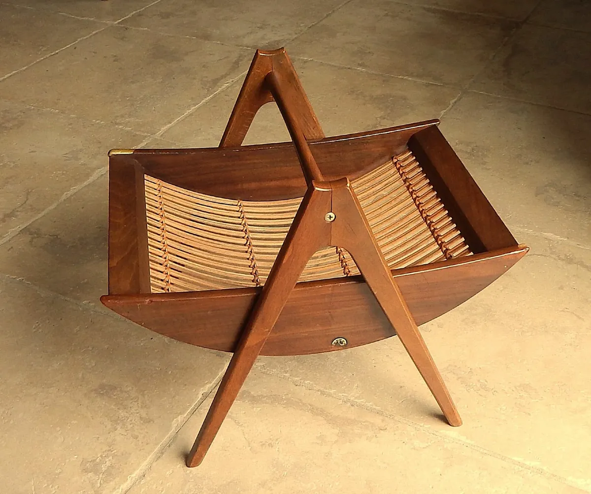 Vintage Mid-Century Wood & Reed Magazine Rack - Image 2