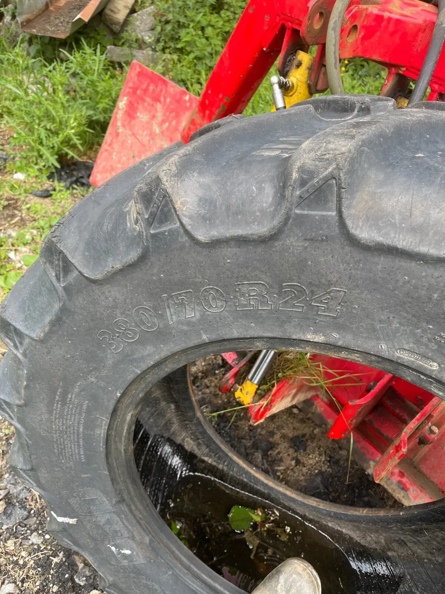 Tyre - Image 2