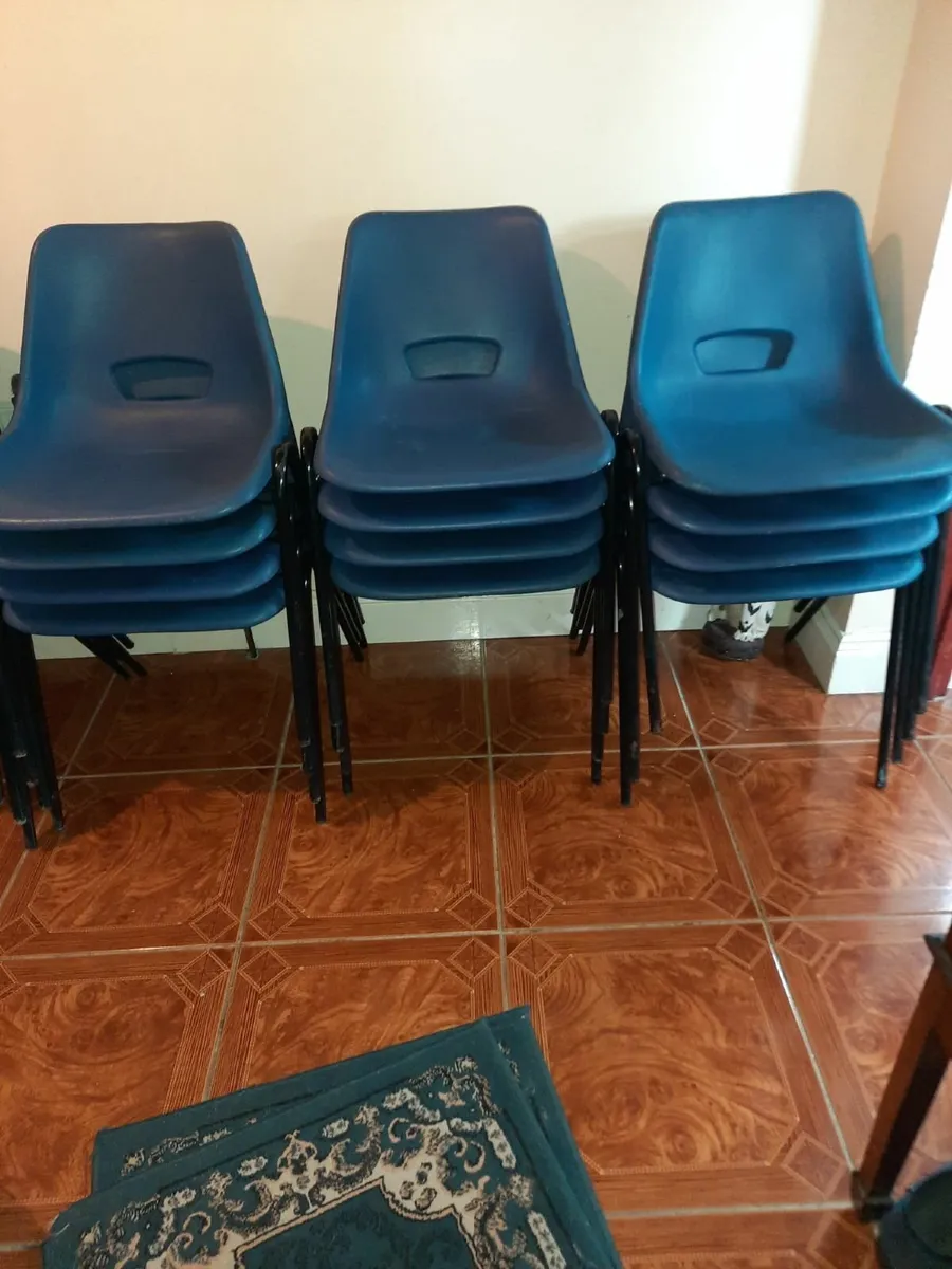 Poly chairs - Image 1