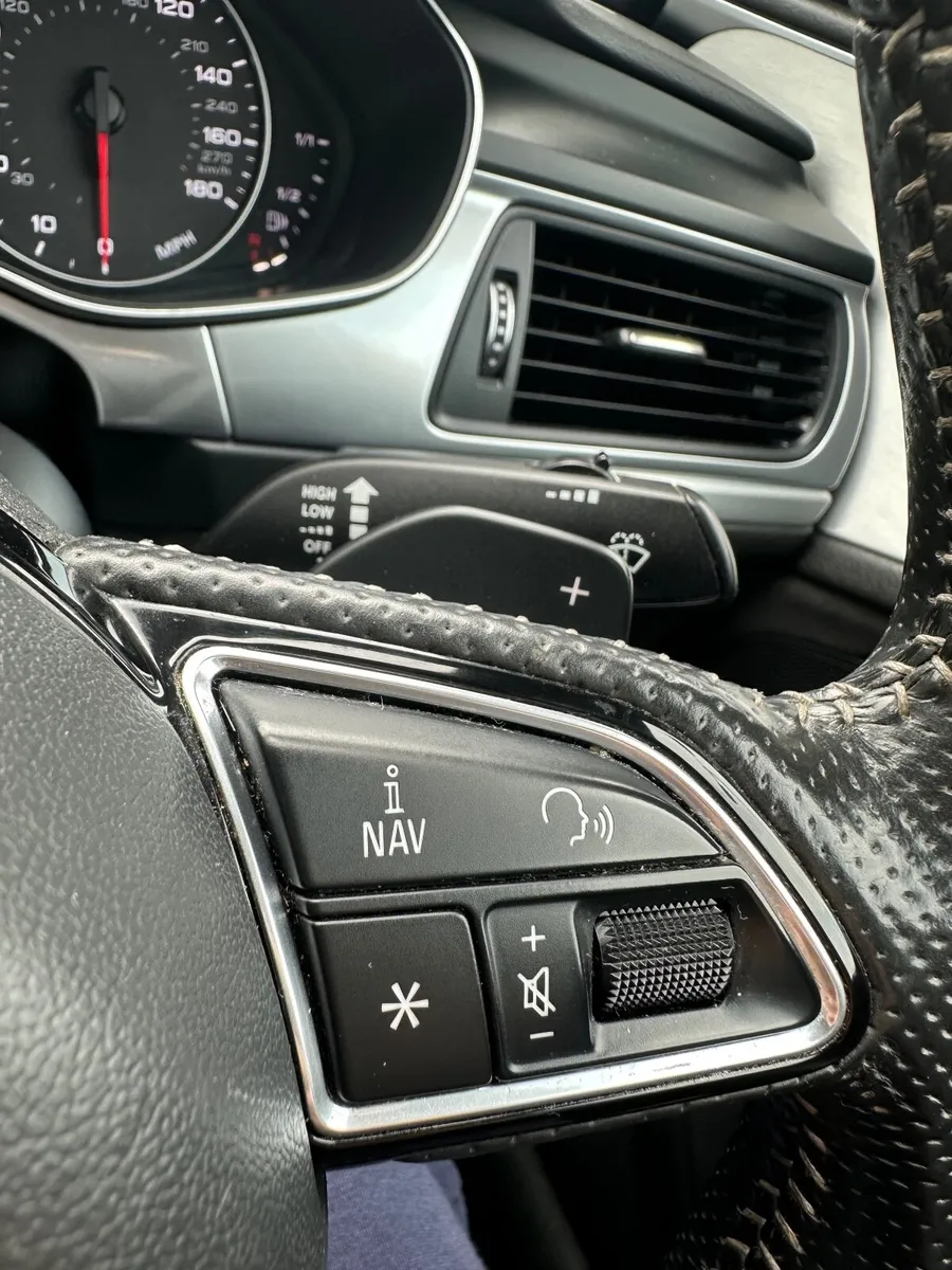 Audi A6 2015 S line Ultra Black edition - Image 3