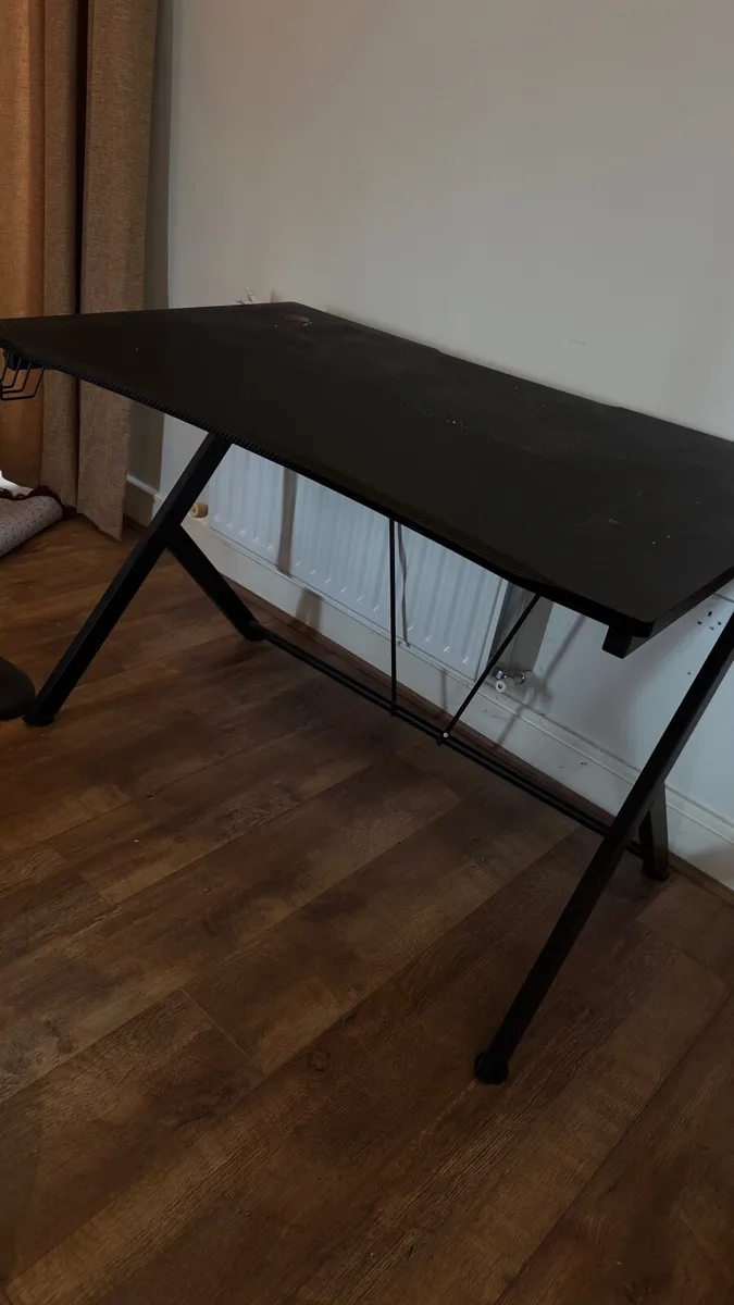 Gaming table - Image 2