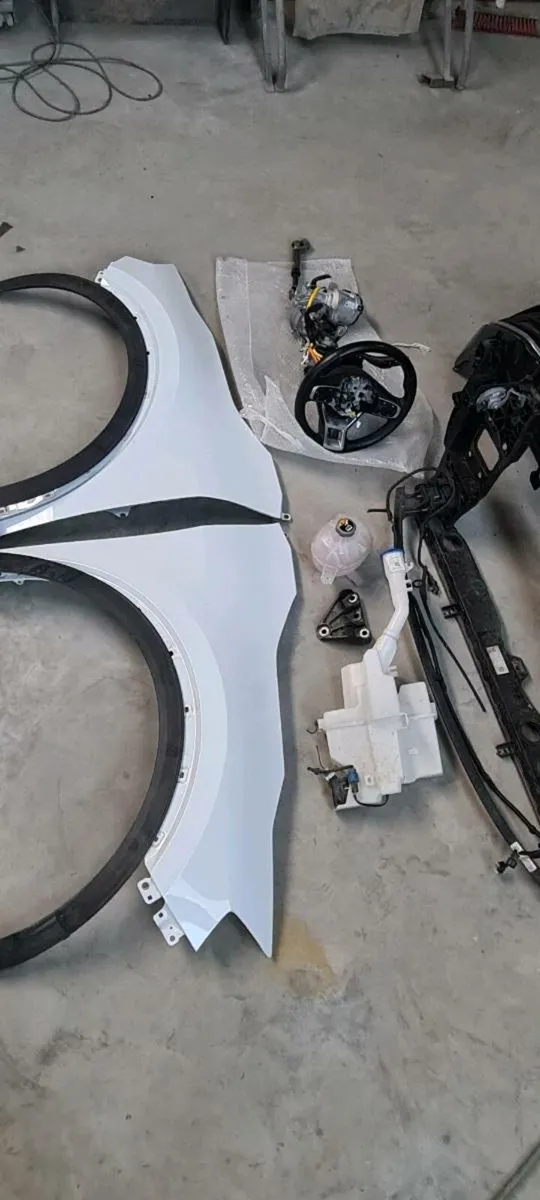 Kia sportage 2023 parts - Image 2