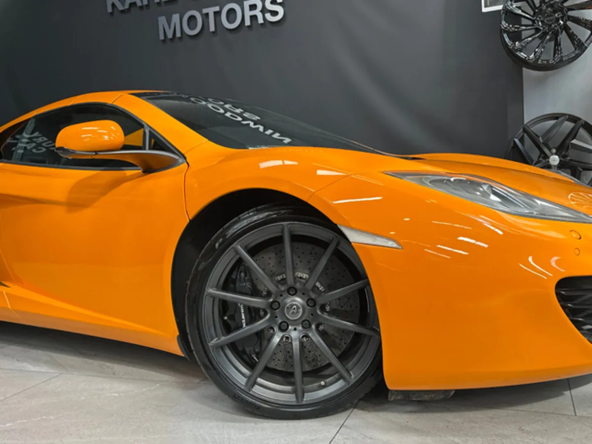 3.8 TWIN TURBO  12C SPYDER - Image 2
