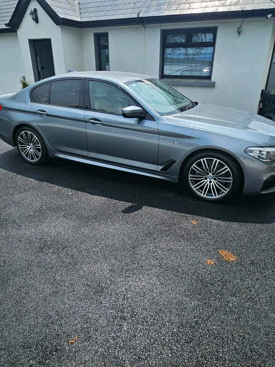 BMW 5 Series 520d M Sport Saloon - Image 4
