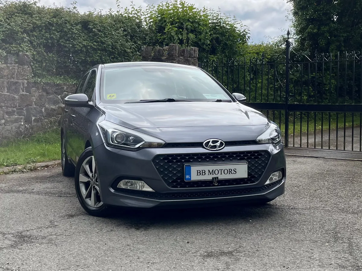 Hyundai i20 1.2 Deluxe - Image 4