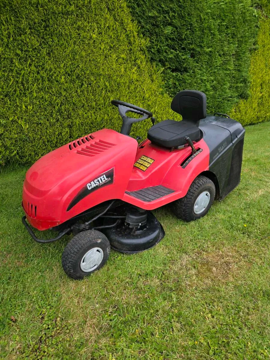 Castlegarden ride on mower - Image 2