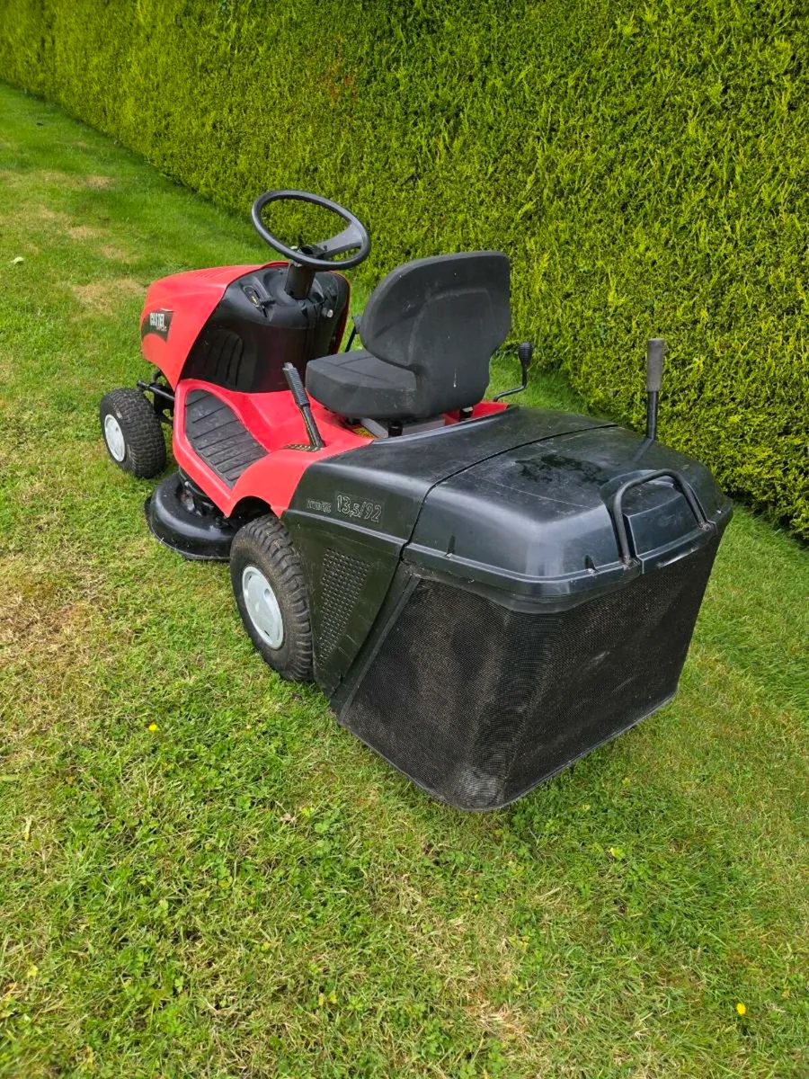 Castlegarden ride on mower - Image 3