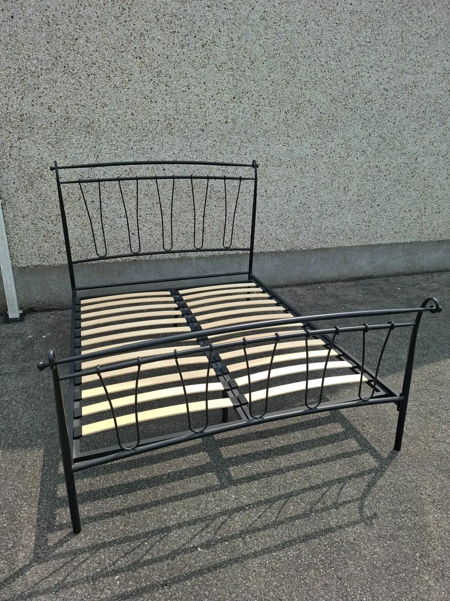 5ft Double Bed - Image 1