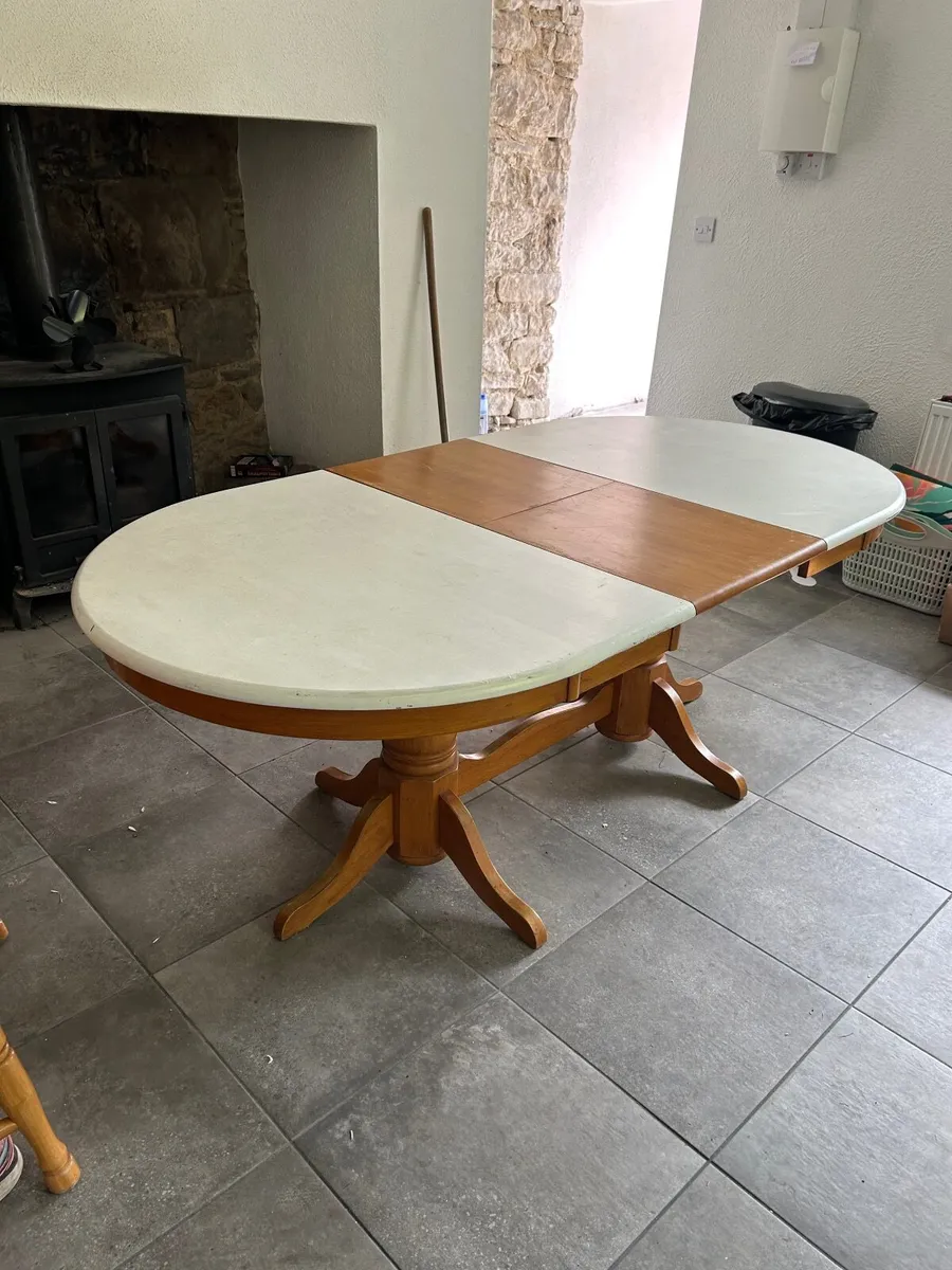 Kitchen table - Image 3