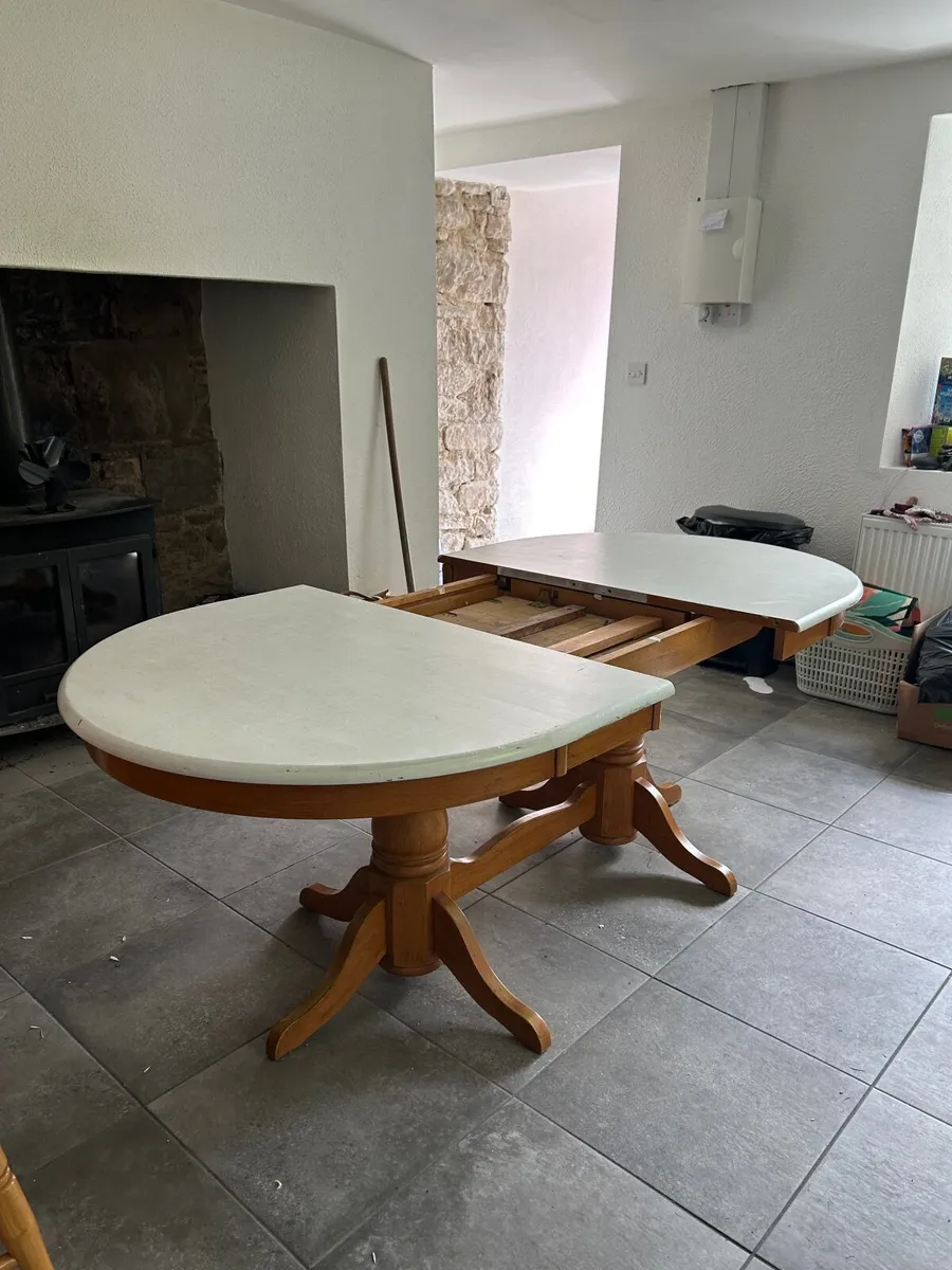 Kitchen table - Image 4