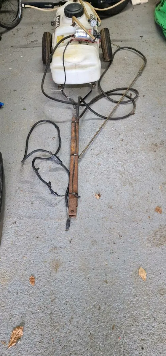 Row behind sprayer - Image 1
