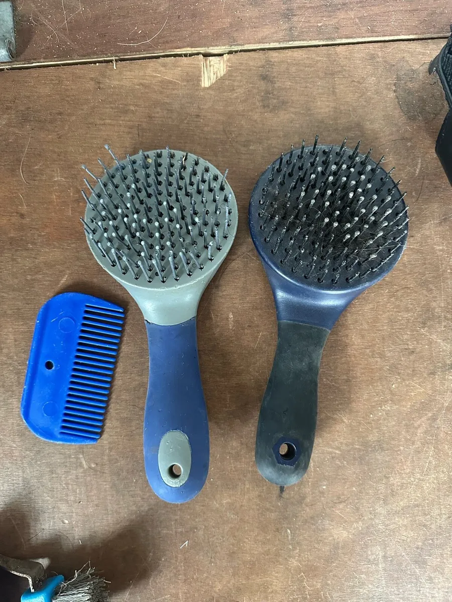 Grooming brushes - Image 4