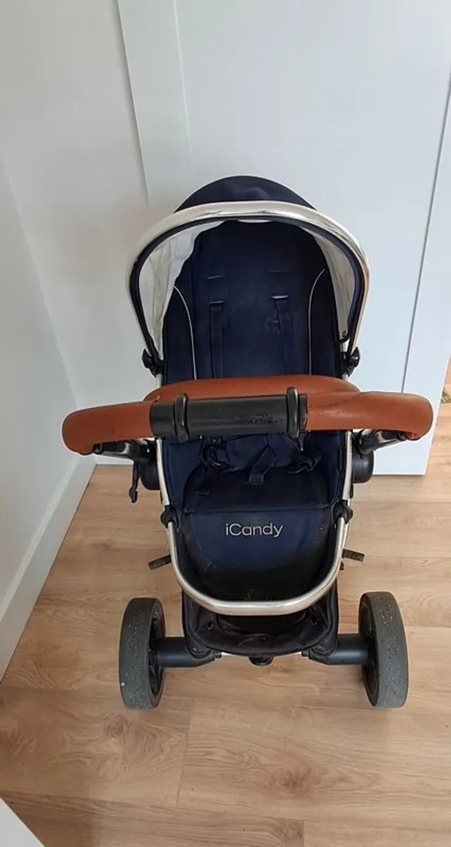iCandy Peach buggy, carry cot & adaptors for sale - Image 1